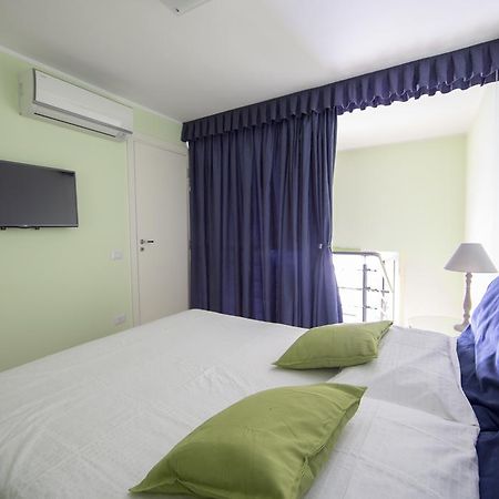 Appartement Aristovascio à Naples Extérieur photo