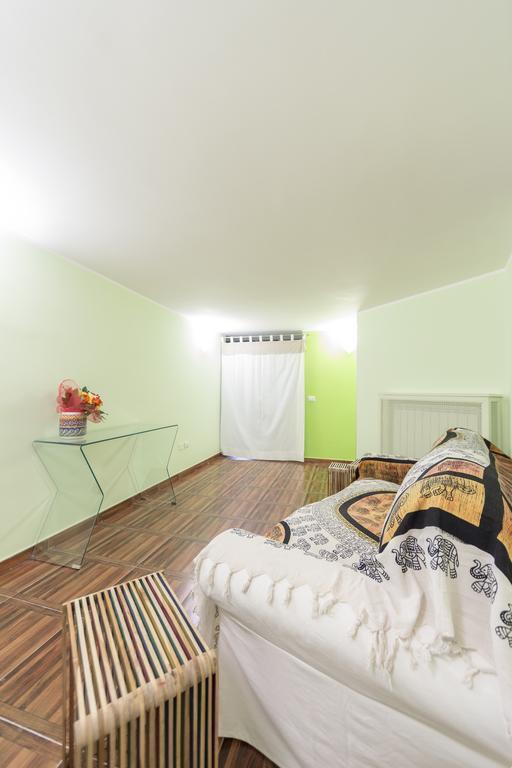 Appartement Aristovascio à Naples Extérieur photo