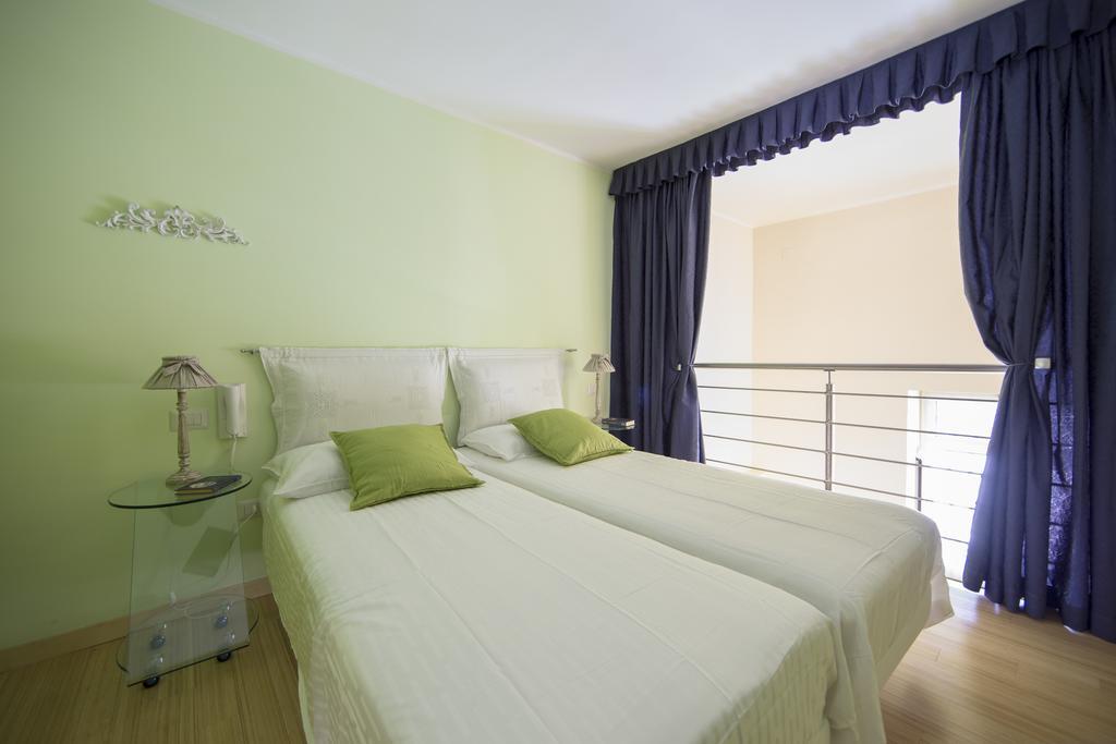 Appartement Aristovascio à Naples Extérieur photo